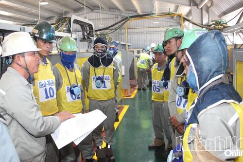 Tạo điểm tựa bền vững cho người lao động