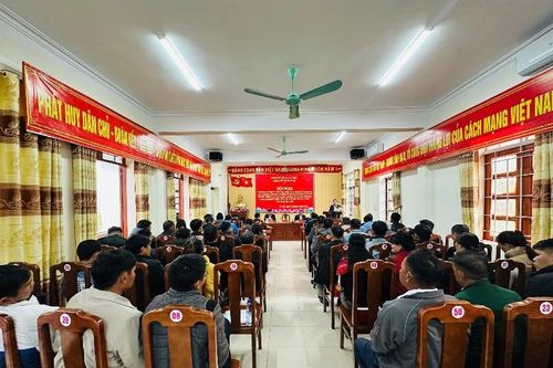 Pa Tần tổ chức Hội nghị đánh giá kết quả 2 năm thực hiện Nghị quyết số 15-NQ/TU