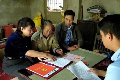 Giải quyết thủ tục hành chính tại nhà: Cách làm hiệu quả ở Cốc San