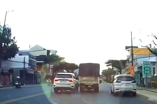 Lâm Đồng truy tìm xe tải vượt ẩu, gây va chạm liên tiếp rồi bỏ chạy trên Quốc lộ 20