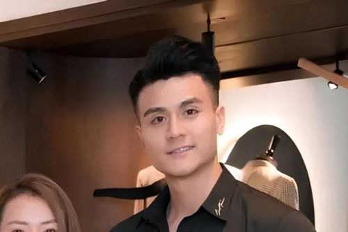 Cuộc sống kín tiếng của vợ siêu mẫu Vĩnh Thụy sau 2 năm cưới