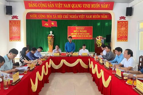 Xã Vĩnh Định kiểm điểm tập thể và cá nhân Ban Thường vụ Đảng ủy xã năm 2025