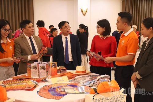 Gặp gỡ đoàn FAM quốc tế, mở rộng hợp tác du lịch ASEAN