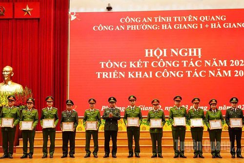 Giám đốc Công an tỉnh Nguyễn Đức Thuận dự chỉ đạo tổng kết công tác Công an năm 2025 tại cơ sở