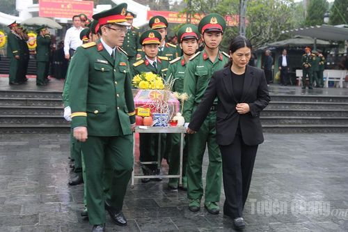 Lễ viếng, truy điệu và an táng hài cốt các Anh hùng Liệt sĩ tại Vị Xuyên