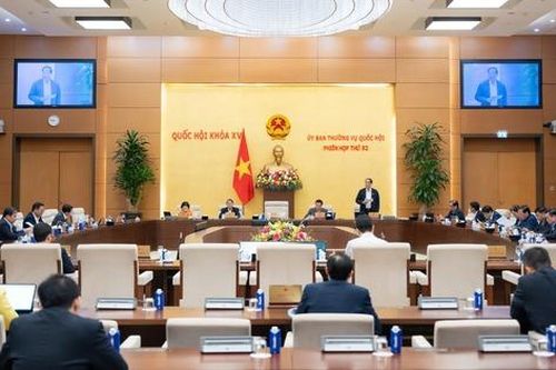 Thông qua Nghị quyết về tiếp công dân, xử lý đơn, thư khiếu nại, tố cáo với nhiều điểm mới