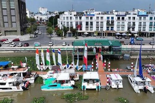 Khai trương bến tàu du lịch, khám phá sông nước Cần Thơ