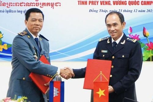 Tăng cường hợp tác hải quan Việt Nam - Campuchia