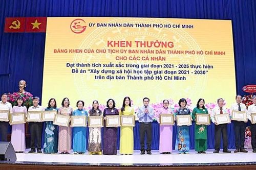 TP. Hồ Chí Minh dẫn đầu cả nước về tốc độ, quy mô triển khai giáo dục số