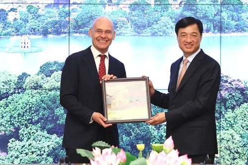 Học hỏi kinh nghiệm chống ngập đô thị, xử lý ô nhiễm, quản lý tài nguyên nước