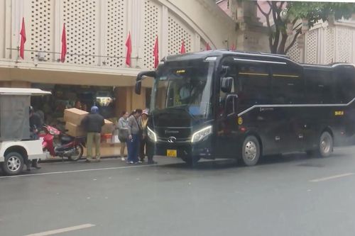 CSGT xử lý nghiêm xe khách vi phạm giờ cấm
