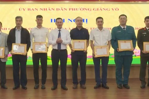 Xây dựng phong trào thi đua gắn với phát triển kinh tế - xã hội