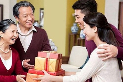 Chi tặng tối thiểu 400.000 đồng - tối đa 4.000.000 đồng (tiền mặt và quà) quà tặng chúc thọ, mừng thọ người lao động cao tuổi từ ngày 01/01/2026, cụ thể là trường hợp nào?