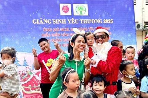 Giáng sinh đặc biệt trong bệnh viện
