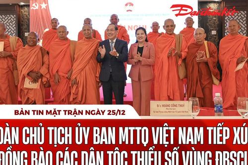 Bản tin Mặt trận sáng 25/12