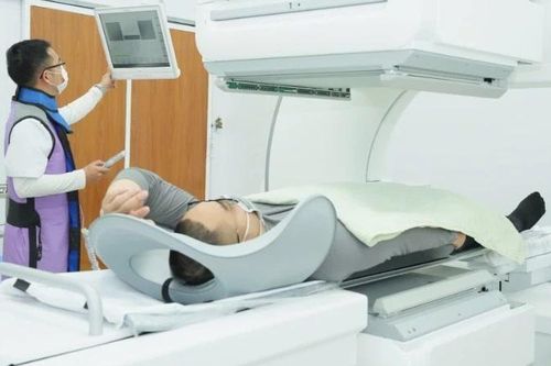 Thêm giải pháp bảo vệ tài chính cho người dân khi khám, chữa bệnh
