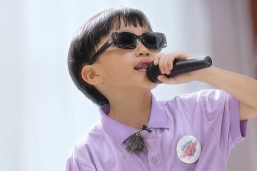 'Em bé chất' Xệ Xệ trở lại ấn tượng trong MV 'Em là một ngôi sao'
