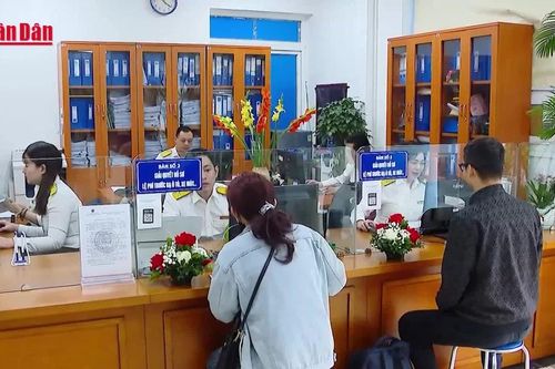 Thu ngân sách ngành thuế lần đầu vượt 2,2 triệu tỷ đồng