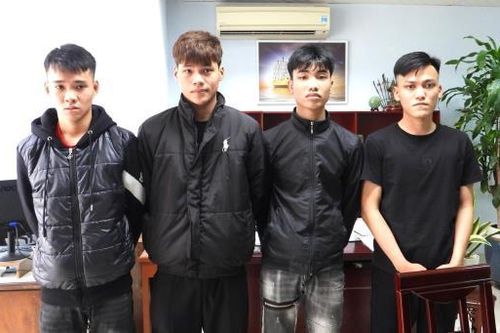 Khởi tố 7 đối tượng gây rối trật tự công cộng, cố ý gây thương tích