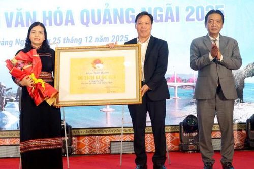 Quảng Ngãi đón nhận Bằng xếp hạng Di tích Quốc gia Cổng Tò Vò