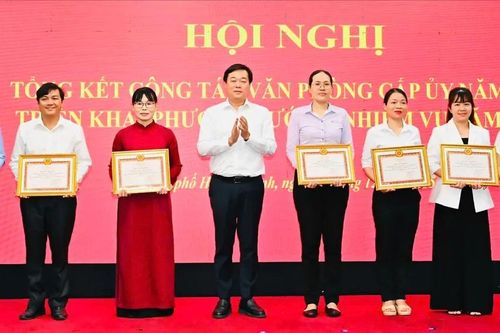 Chuyển đổi số: Điều kiện then chốt để văn phòng cấp ủy làm tốt nhiệm vụ