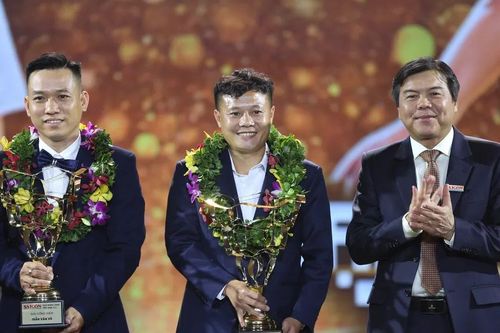 Nhiều danh thủ hiện diện ở Gala trao thưởng Quả bóng vàng Việt Nam 2025