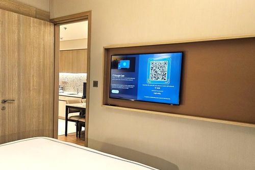 TV khách sạn HU8000F với nhiều tính năng tiện dụng