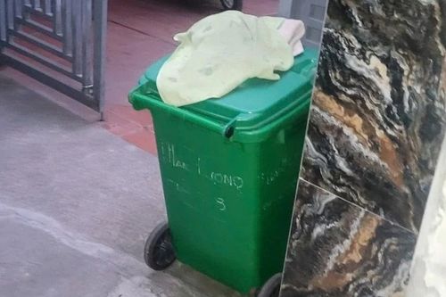 Phát hiện cháu bé sơ sinh tử vong trong thùng rác ở Bắc Ninh