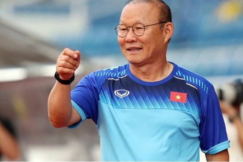 HLV Park Hang Seo được tiến cử dẫn dắt đối thủ của tuyển Việt Nam