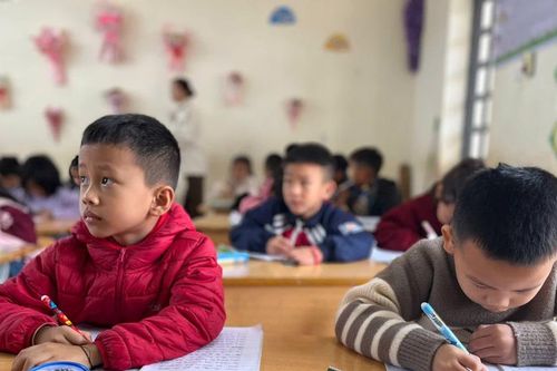 Sự chung tay của cộng đồng giúp nâng cao dân trí vùng cao