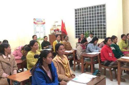 Xóa mù chữ ở vùng cao Quảng Trị: 'Con chữ' mở cánh cửa công nghệ cho người dân