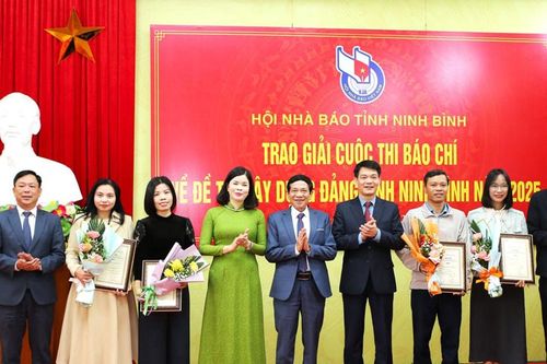 Ninh Bình: Trao 30 giải báo chí về đề tài xây dựng Đảng năm 2025