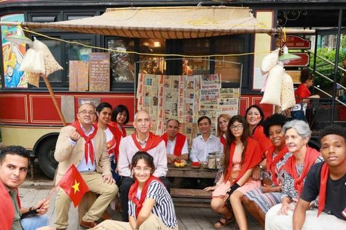 Hà Nội liên tục ra tour hút du khách trẻ