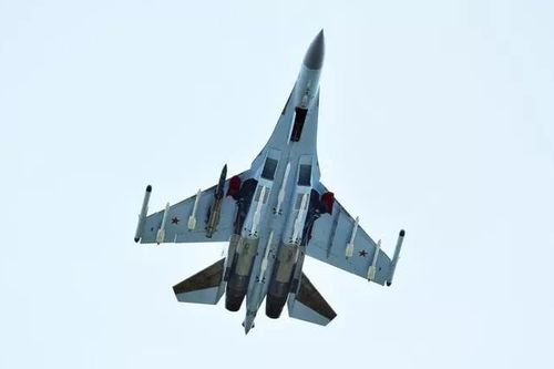 Bộ Quốc phòng Nga tiếp nhận lô máy bay chiến đấu Su-35S cuối cùng