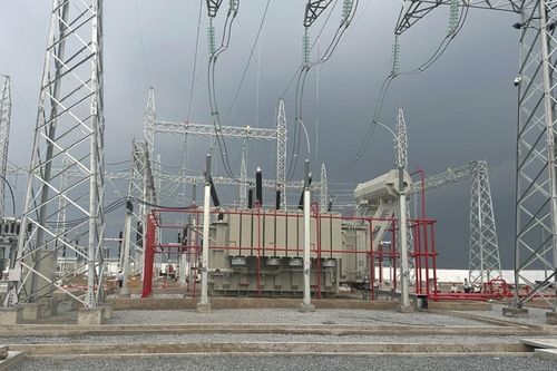 Đóng điện Trạm biến áp 220kV Lấp Vò chào mừng thành Đại hội Công đoàn Điện lực Việt Nam lần thứ VII
