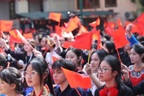 Chìa khóa nâng cao chất lượng nguồn nhân lực vùng đồng bào dân tộc thiểu số