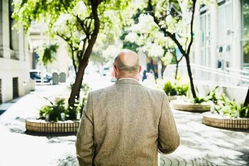 Nghiên cứu mới bác bỏ giả thuyết não bộ lão hóa nhanh hơn gây Alzheimer