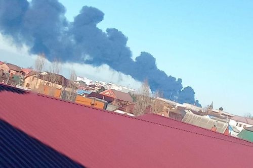 Ukraine tấn công cảng dầu lớn của Nga vào ngày Giáng sinh, gây hỏa hoạn có thể nhìn thấy từ vũ trụ