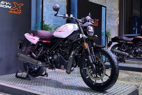 Môtô Harley-Davidson 440cc, phanh ABS 2 kênh, giá gần 82 triệu đồng