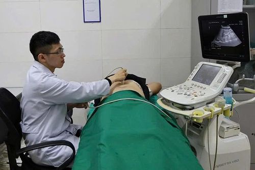 Khi người trẻ chọn nghề y