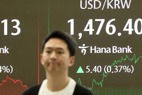 Hàn Quốc hành động khẩn để ngăn đồng won lao dốc