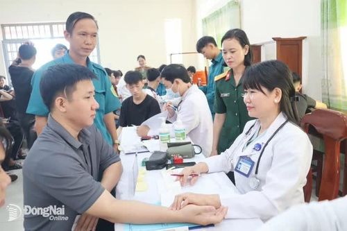 Khắp nơi trong tỉnh trưa 25-12-2025