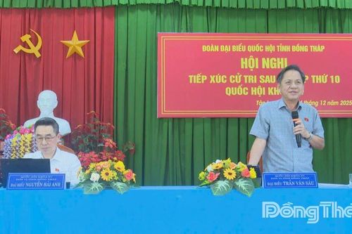 Cử tri xã Tân Long kiến nghị về vấn đề sạt lở và giá vật tư nông nghiệp