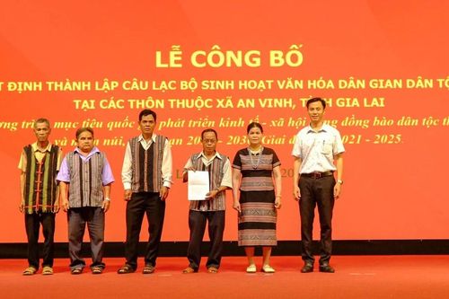 Ra mắt Câu lạc bộ văn hóa dân gian đồng bào H're xã An Vinh