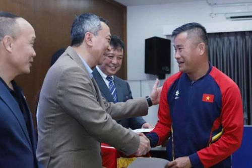 3 HLV Gia Lai hoàn thành khóa đào tạo HLV bóng đá chuyên nghiệp Pro/AFC/VFF 2024/25