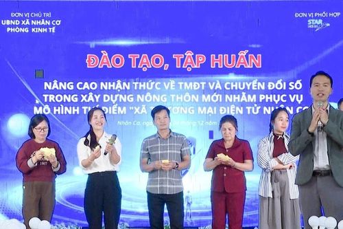 130 nông dân Lâm Đồng học kỹ năng bán hàng trên sàn thương mại điện tử