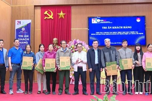 Công ty Điện lực Phú Thọ tri ân khách hàng