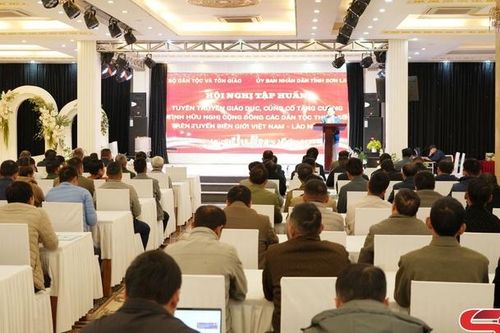 Trang bị kiến thức thức, kỹ năng tuyên truyền trên tuyến biên giới Việt Nam – Lào