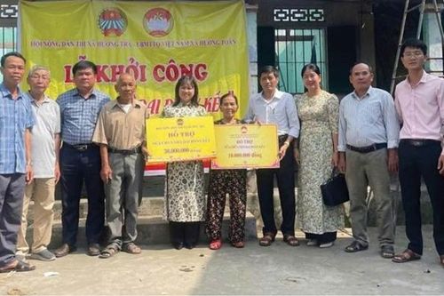 Giúp người dân an cư