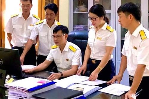 Bộ trưởng Tài chính: Phấn đấu có chế độ tốt nhất cho cán bộ thuế